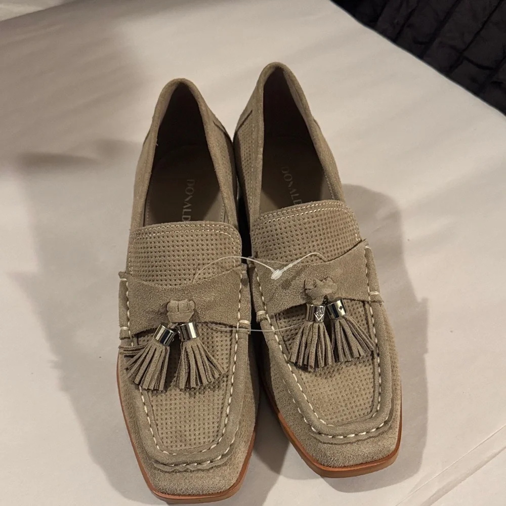LIKE NEW Condition Donald J. Pliner Beige Suede Tassel Loafers
